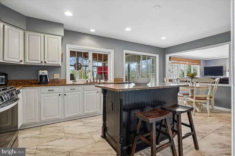 8307 Richlawn Ter, Fairfax Station, VA 22039 - #3