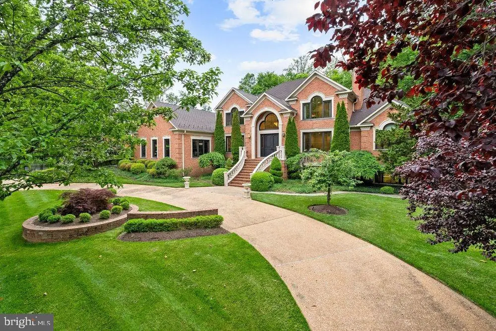 1102 Mill Rdg, McLean, VA 22102 - #1