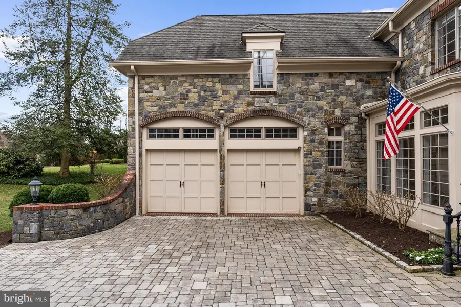 6929 River Oaks Dr, McLean, VA 22101 - #3