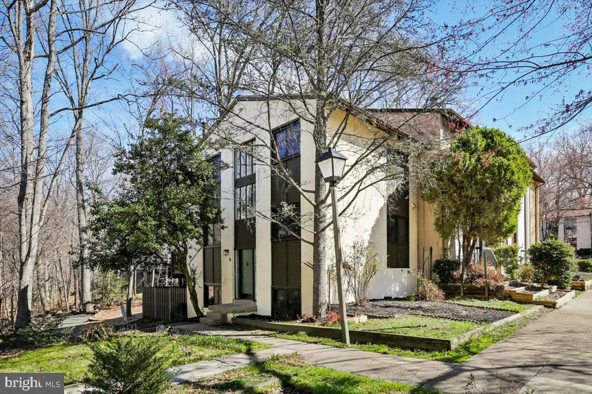 11922 Barrel Cooper Ct, Reston, VA 20191 - #1