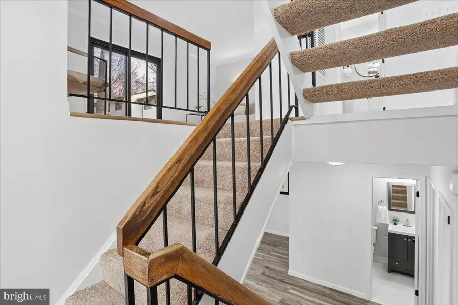 11922 Barrel Cooper Ct, Reston, VA 20191 - #2