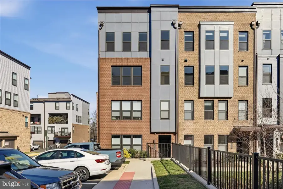 12118 Loblolly Dr #40, Fairfax, VA 22033 - #2