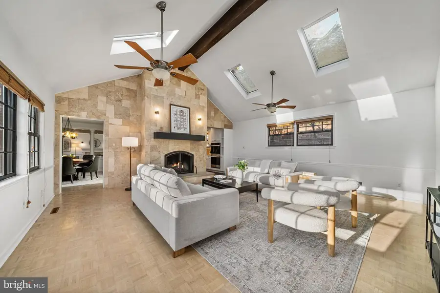 7305 Fort Hunt Rd, Alexandria, VA 22307 - #2