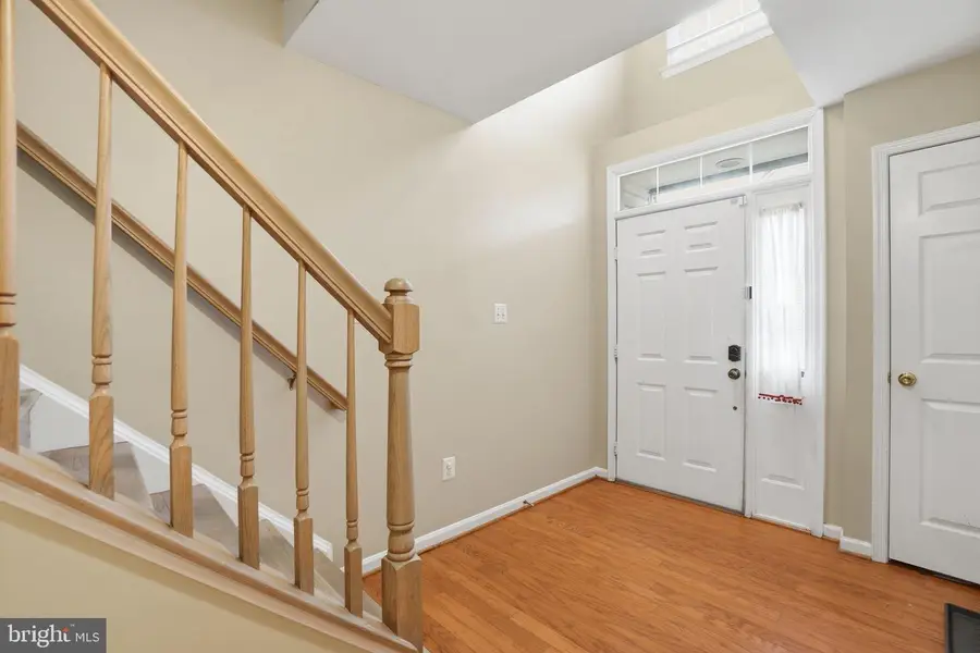 6601 Lavinus Ln, Alexandria, VA 22315 - #3