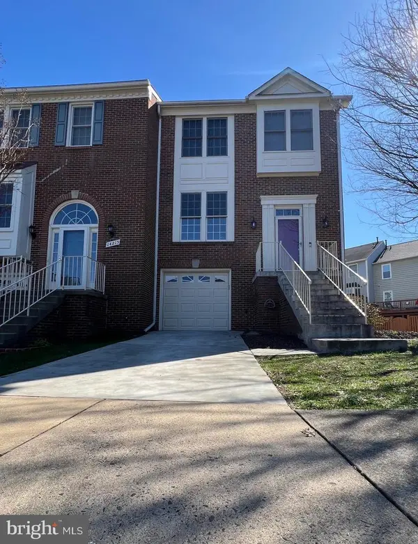 14217 Belt Buckle Ct, CENTREVILLE, VA 20121