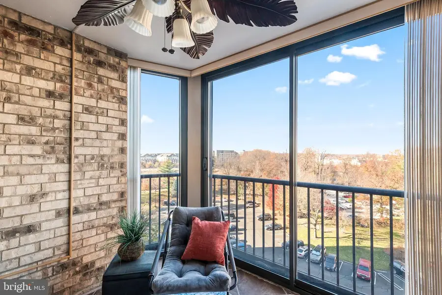 5902 Mount Eagle Dr #801, Alexandria, VA 22303 - #3