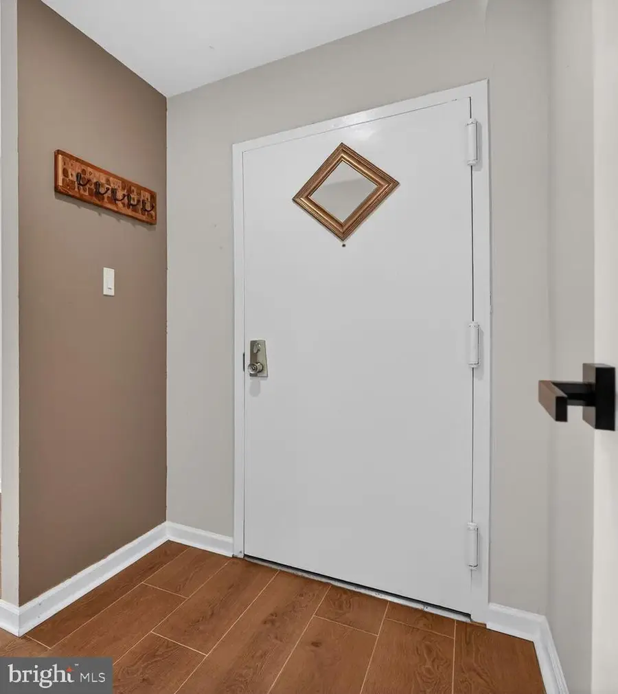 2018 Colts Neck Rd #10/11b, Reston, VA 20191 - #3