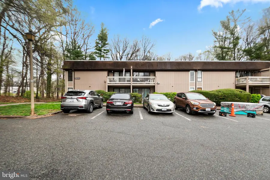 5806 Royal Ridge Dr #f, Springfield, VA 22152 - #2