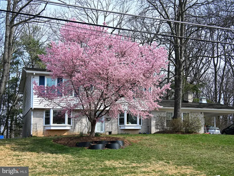 4817 Dodson Dr, Annandale, VA 22003 - #2