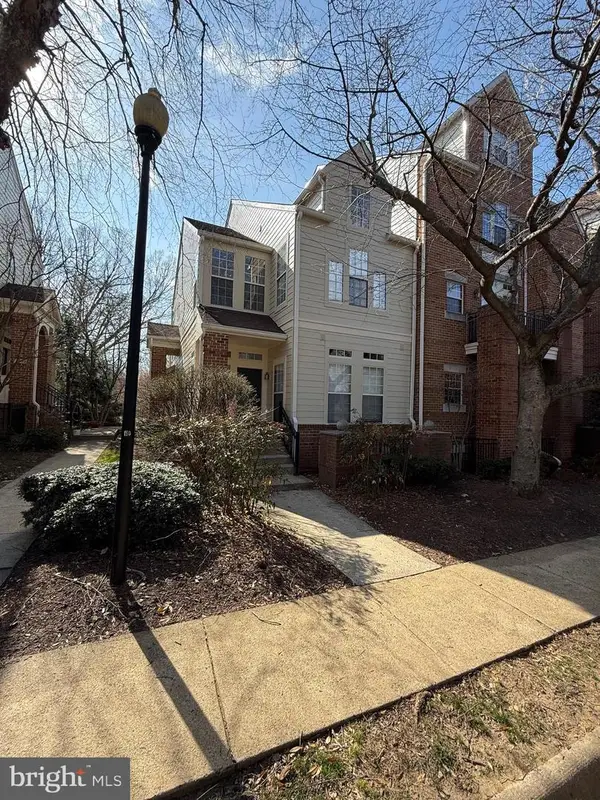 1342 Garden Wall Cir #503, RESTON, VA 20194