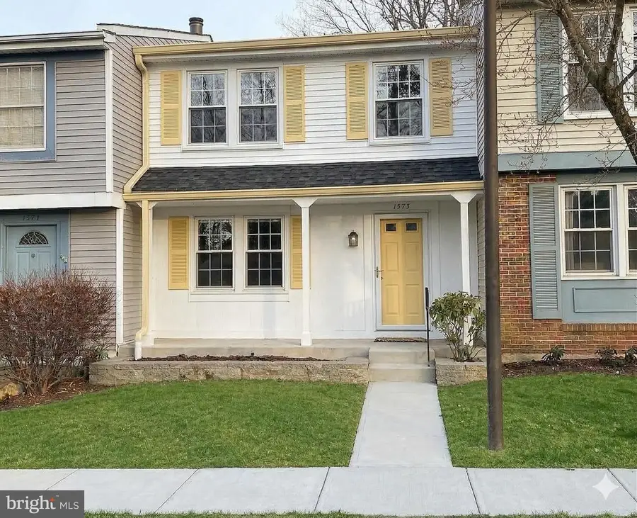 1575 Bennington Woods Ct, Reston, VA 20194 - #2