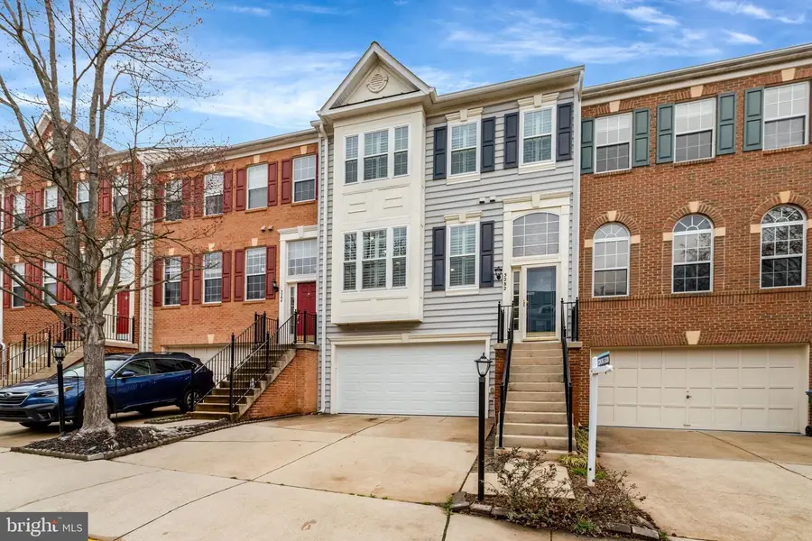 5282 Sandyford St, Alexandria, VA 22315 - #3