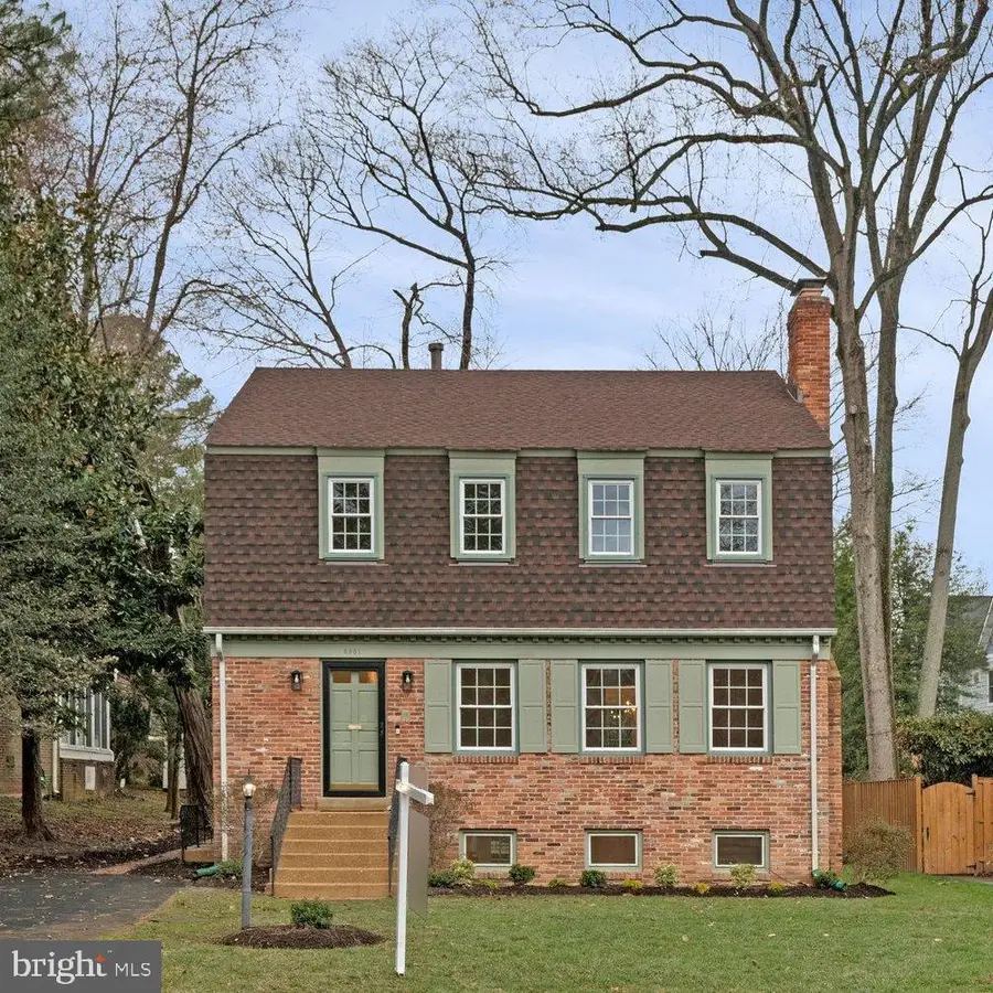 6831 Fairway Dr, McLean, VA 22101 - #2