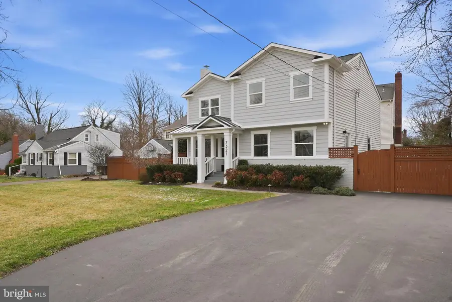 7321 Wayne Dr, Annandale, VA 22003 - #3