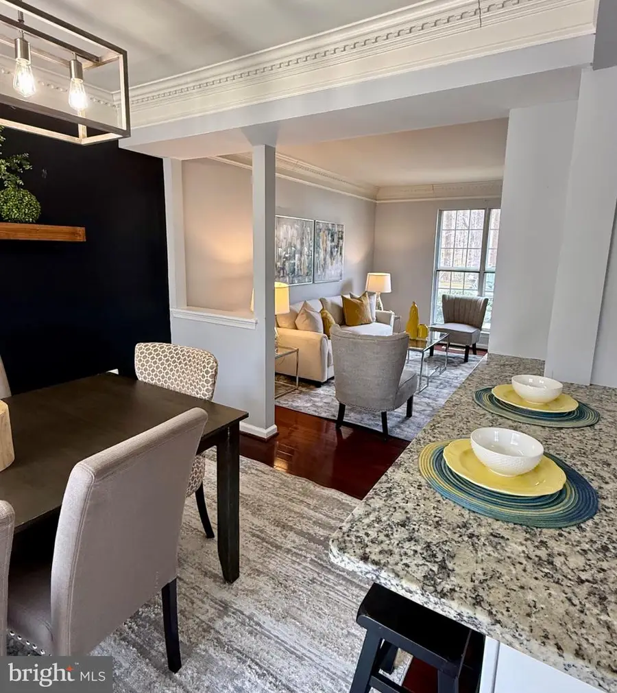 5825 Wood Poppy Ct, Burke, VA 22015 - #3