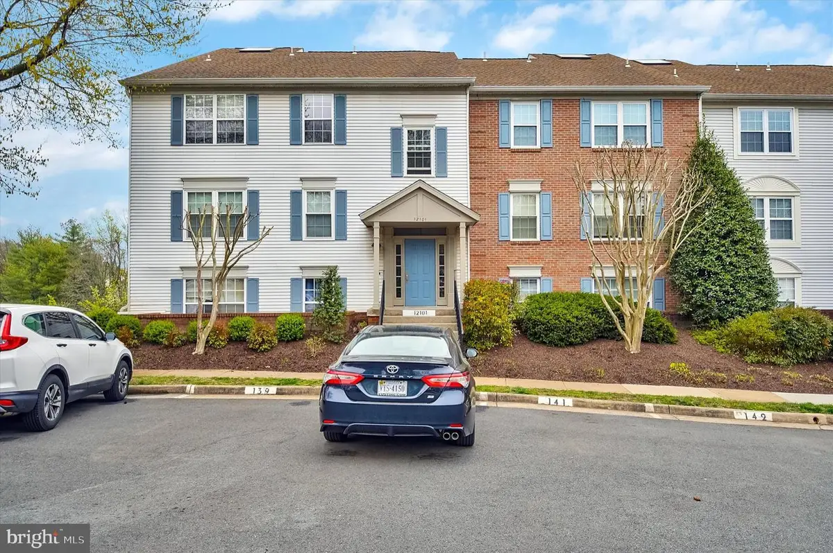 12101 Greenway Ct #202, Fairfax, VA 22033 - #1