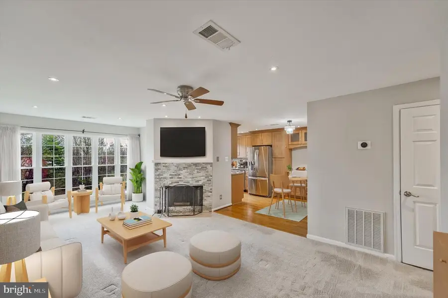 12101 Greenway Ct #202, Fairfax, VA 22033 - #3