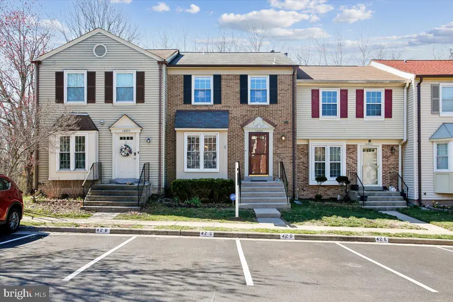 14525 Four Chimney Dr, Centreville, VA 20120 - #2