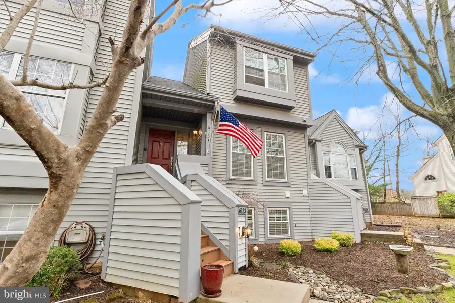 6133 Stonepath Cir, Centreville, VA 20120 - #2