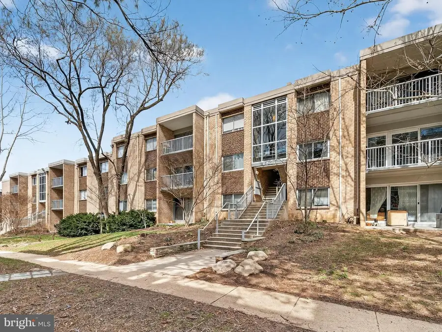 2908 Kings Chapel Rd #03/12, Falls Church, VA 22042 - #2