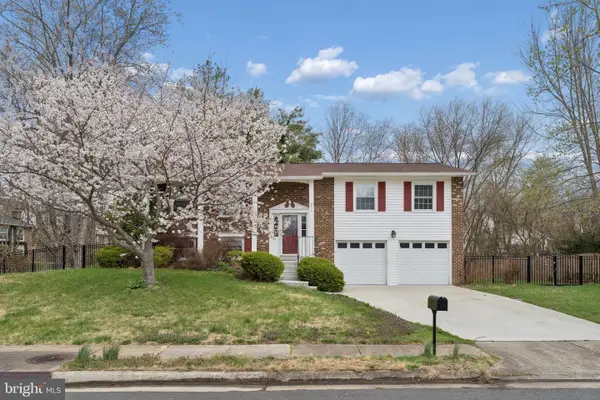 8910 Spur Rd, SPRINGFIELD, VA 22153