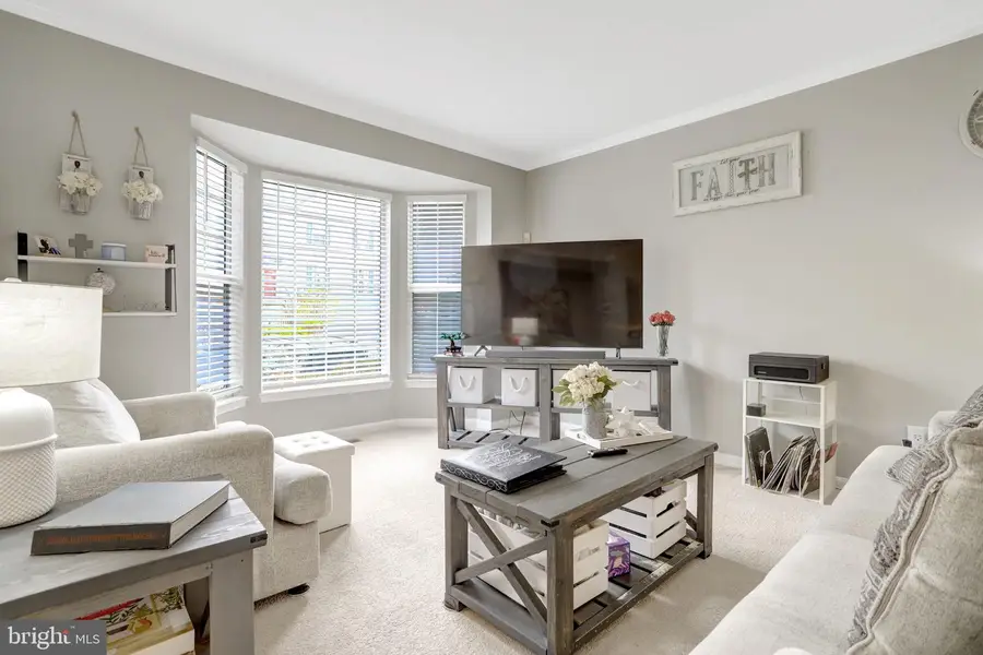 5715 Clapham Rd, Alexandria, VA 22315 - #3