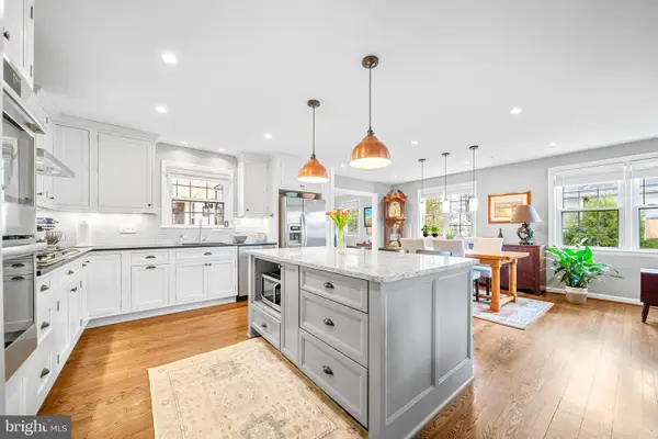 15014 Tarleton Dr, CENTREVILLE, VA 20120