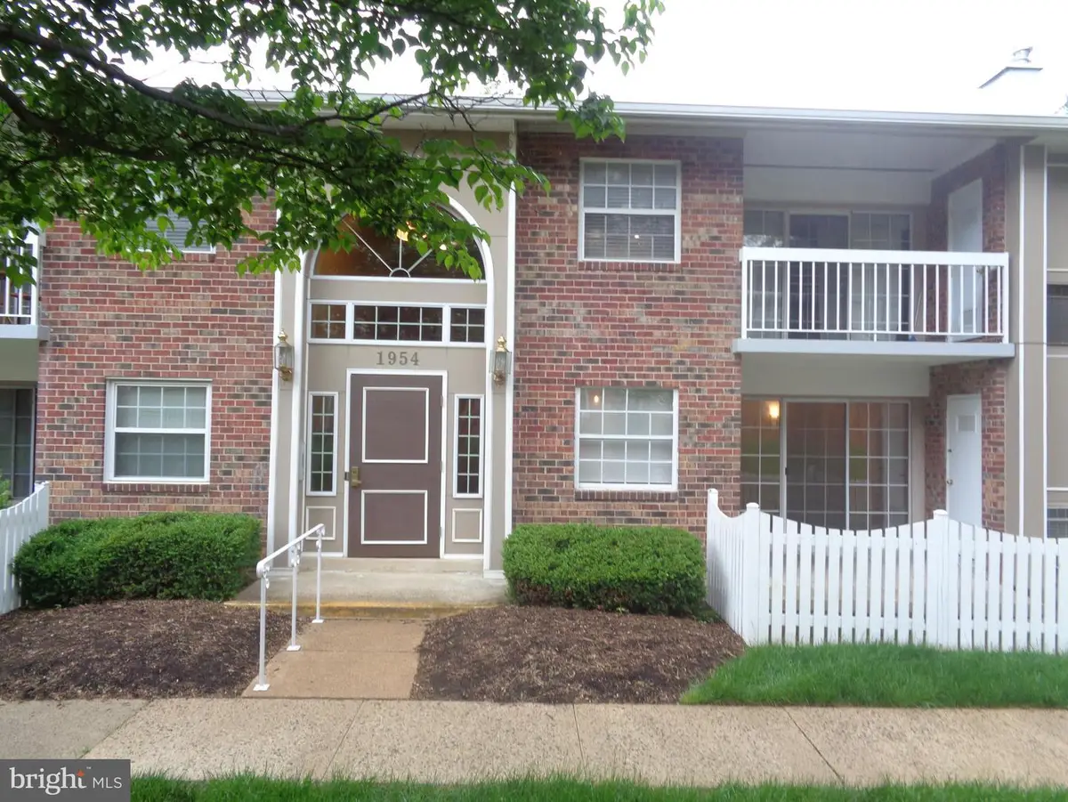 1954 Kennedy Dr #104, McLean, VA 22102 - #1