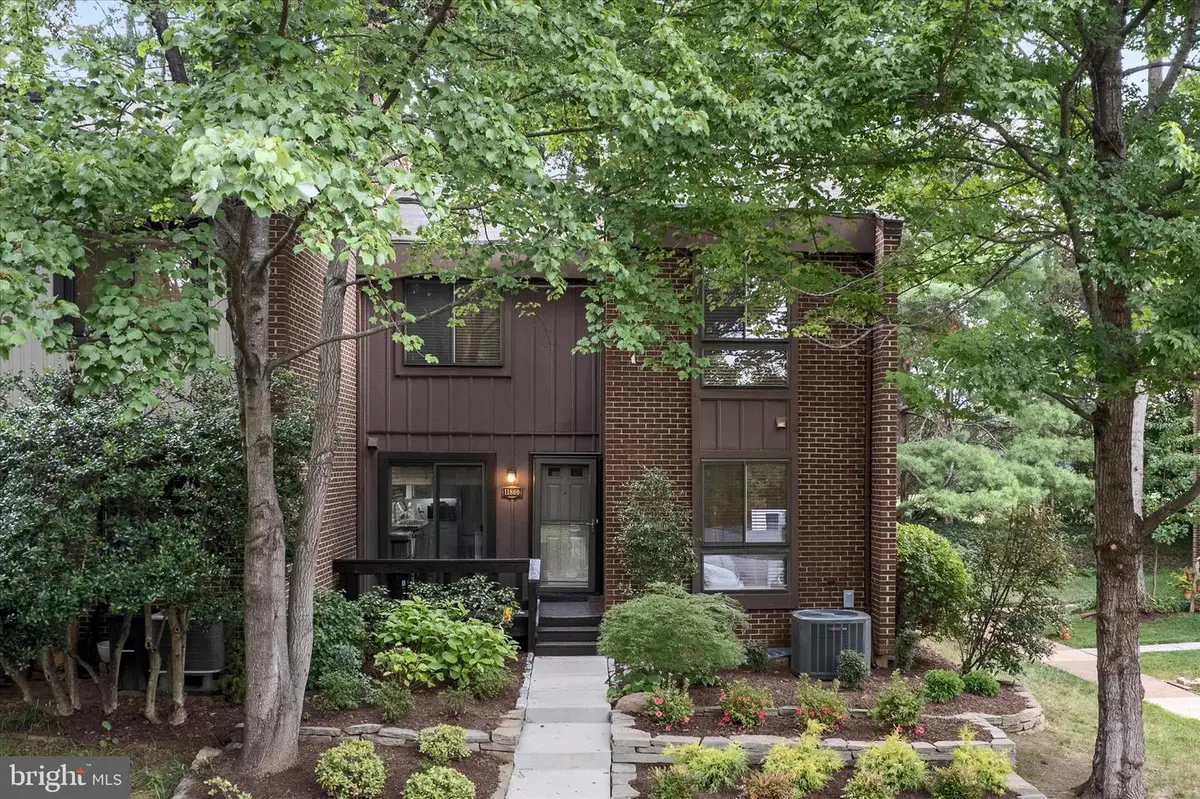 11860 S Lakes Ct, Reston, VA 20191 - #1