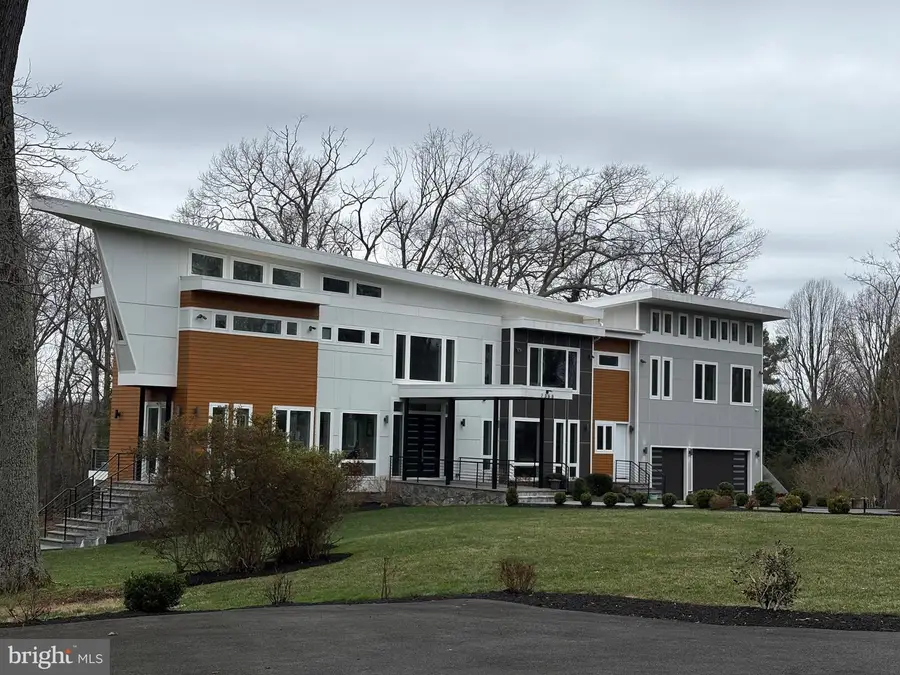 2368 Hunter Mill Rd, Vienna, VA 22181 - #2