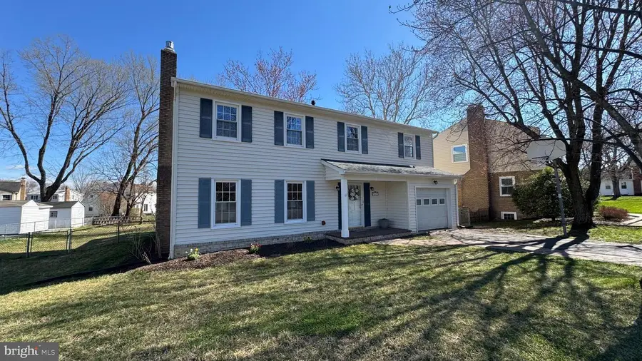 7627 Luton Pl, Alexandria, VA 22315 - #2