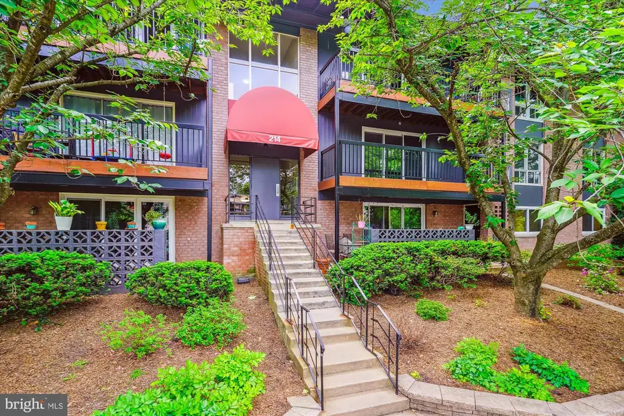 214 Park Terrace Ct Se #88, Vienna, VA 22180 - #2