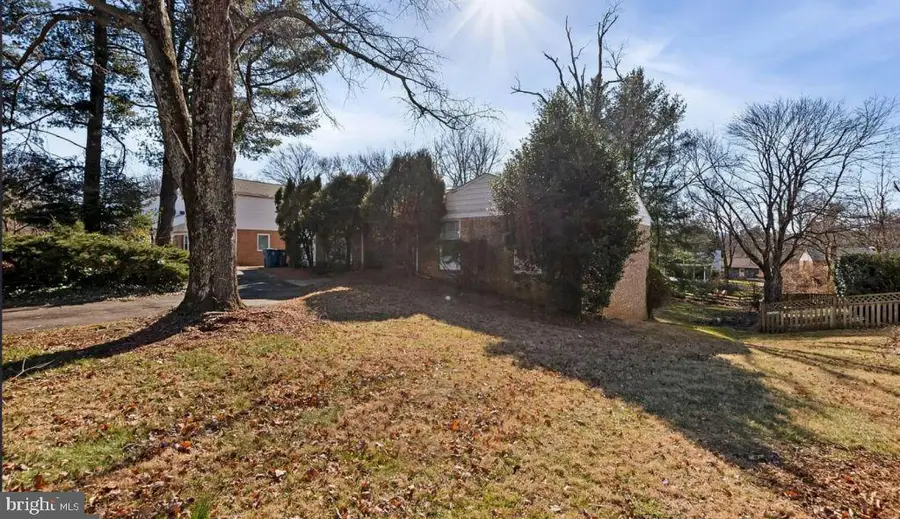 7923 Lewinsville, McLean, VA 22102 - #3