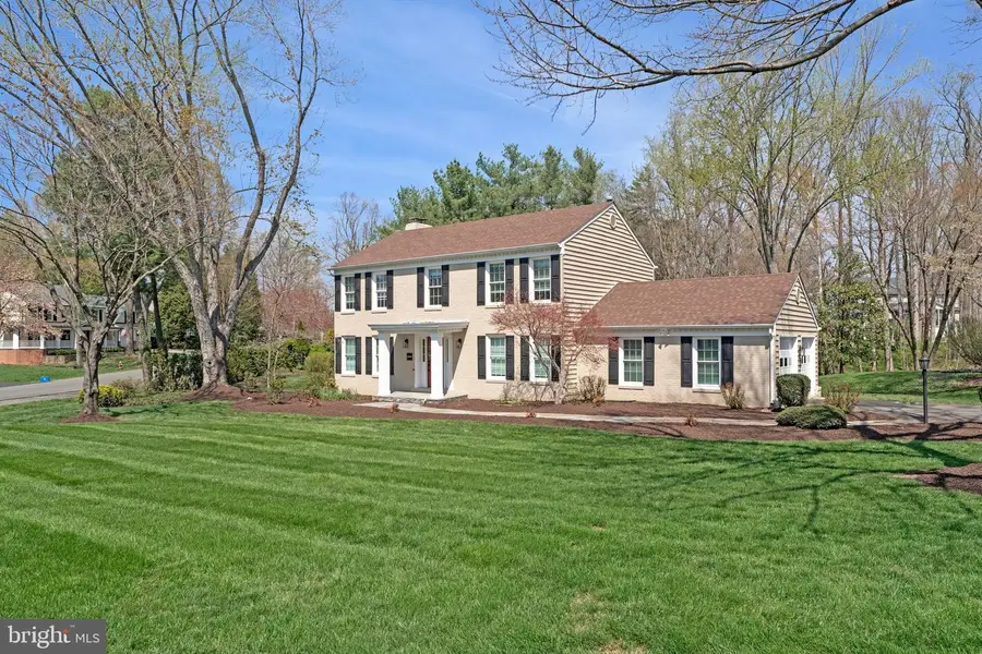 10840 Fieldwood Dr, Fairfax, VA 22030 - #2