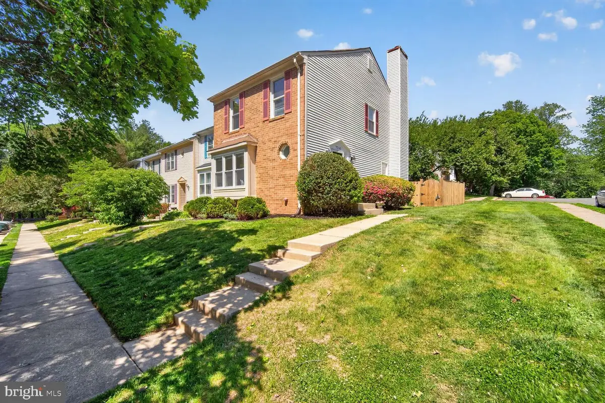 7265 Kousa Ln, Springfield, VA 22152 - #1