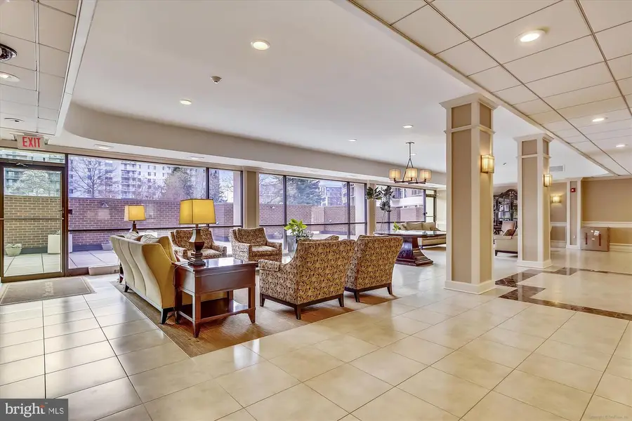 6800 Fleetwood Rd #1004, McLean, VA 22101 - #3