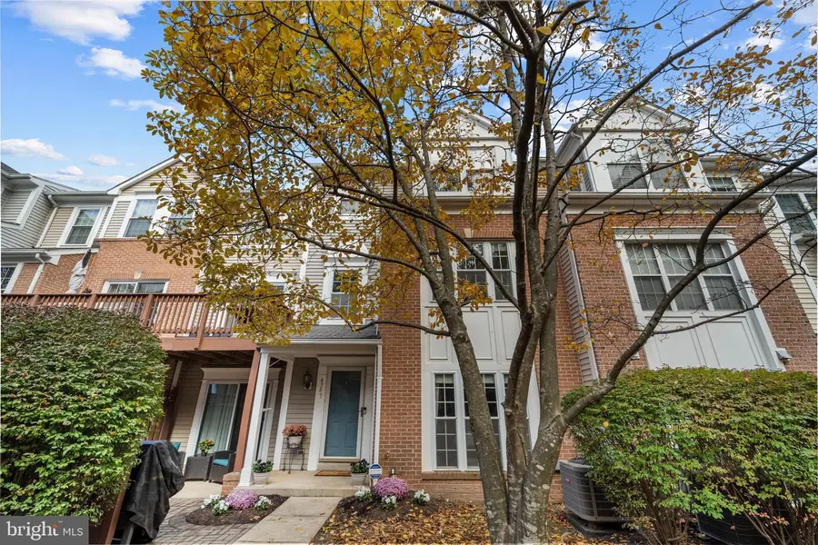 4367 Hackney Coach Ln #162, Fairfax, VA 22030 - #2