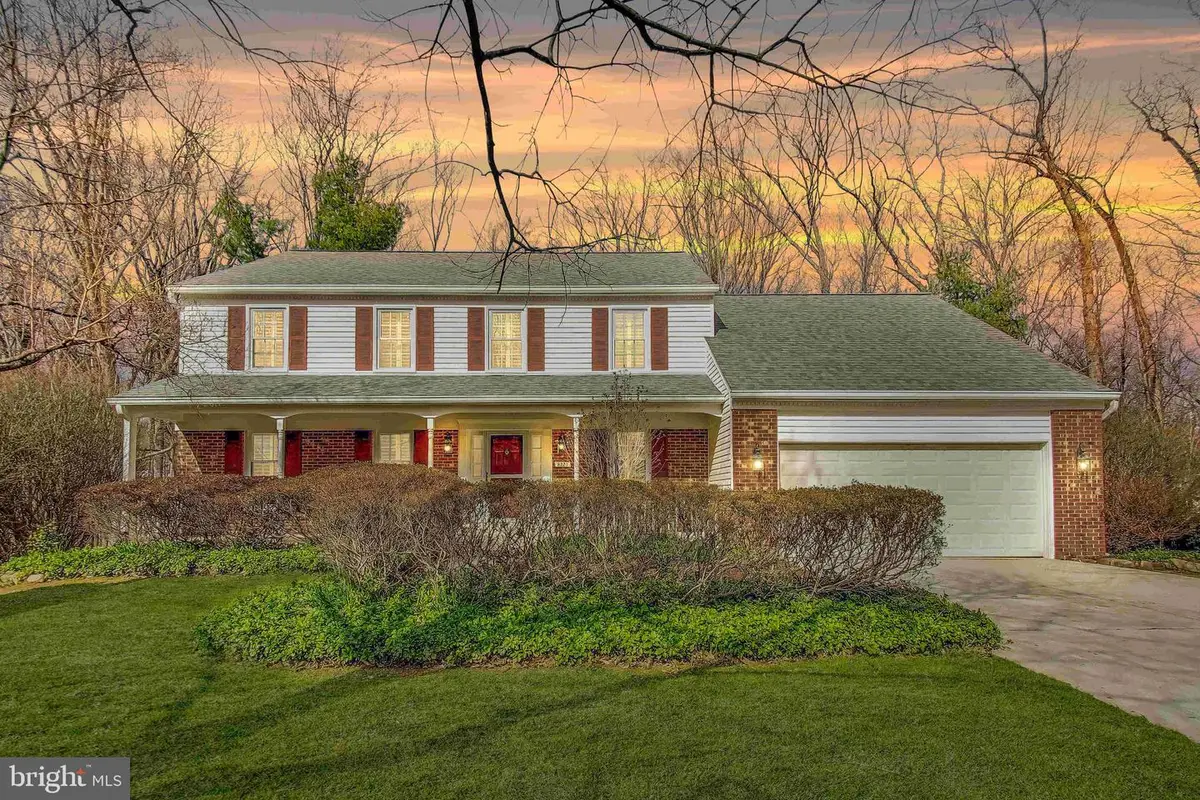 9321 Hobart Ct, Fairfax, VA 22032 - #1