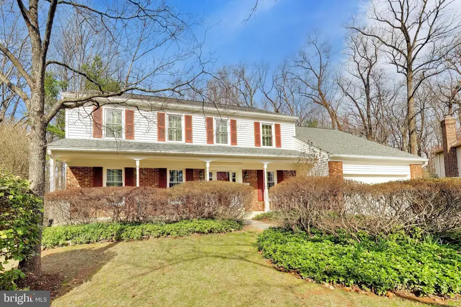 9321 Hobart Ct, Fairfax, VA 22032 - #2