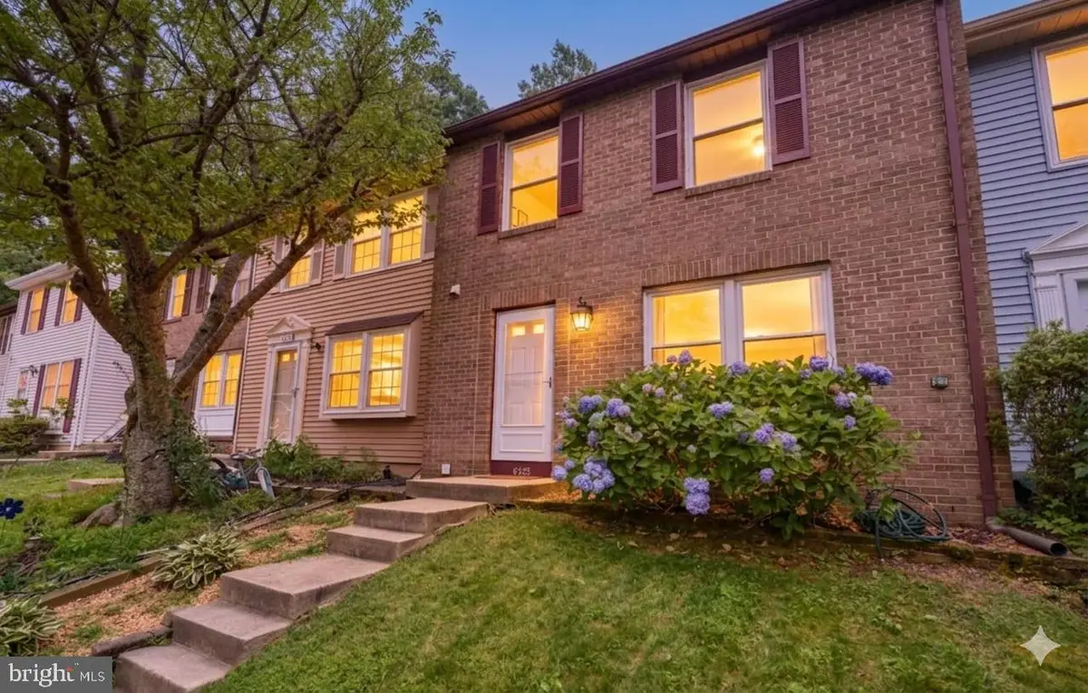 8225 Burning Forest Ct, Springfield, VA 22153 - #1