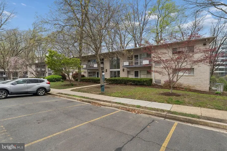 7704 Donnybrook Ct #102, Annandale, VA 22003 - #2