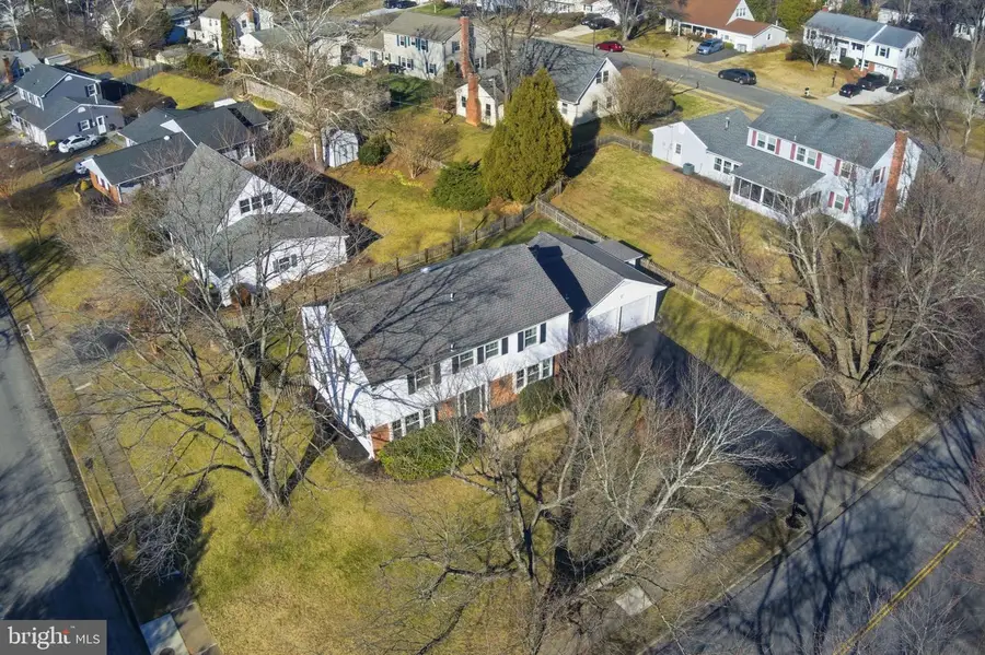 12824 Melville Ln, Fairfax, VA 22033 - #3