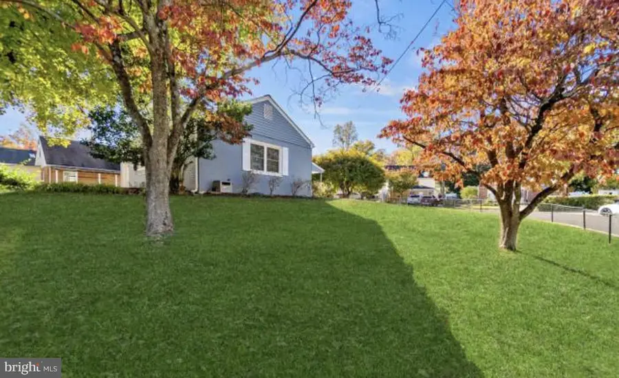 2903 Harrison Rd, Falls Church, VA 22042 - #3