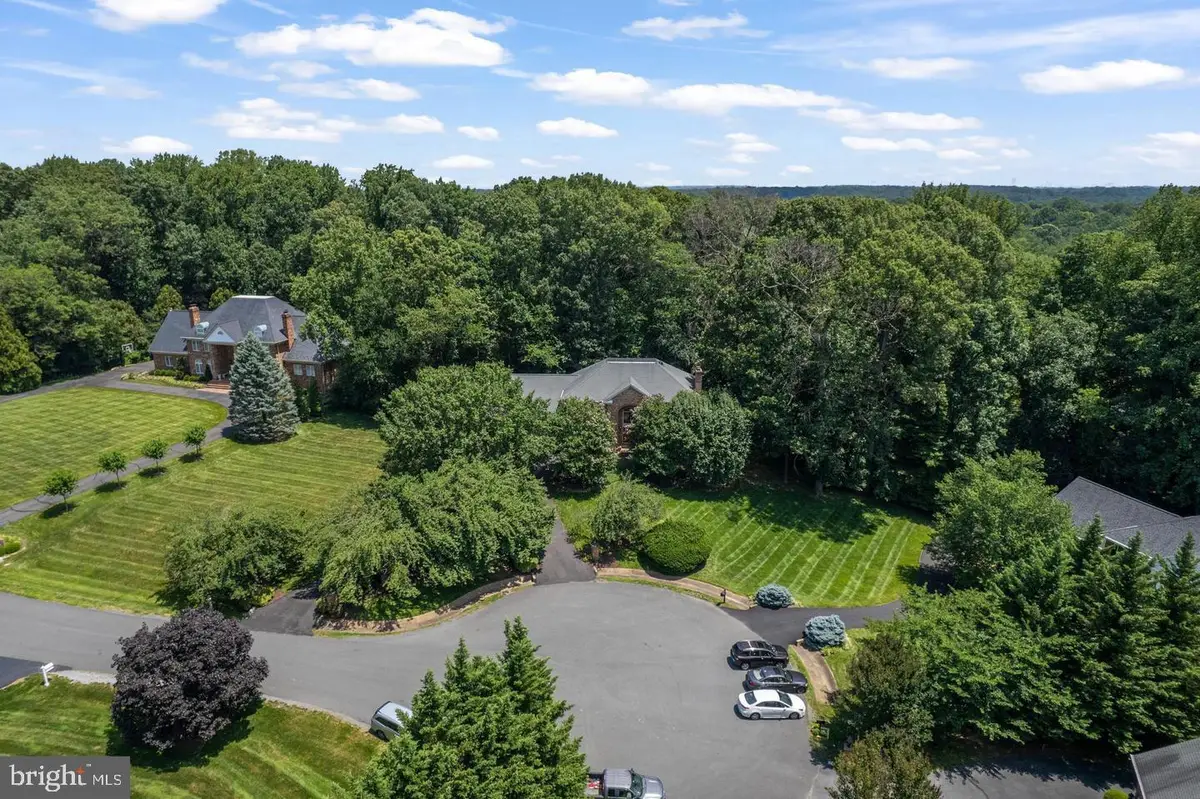 2713 Silkwood Ct, Oakton, VA 22124 - #1