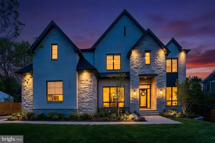 1100 Balls Hill Rd, McLean, VA 22101 - #2