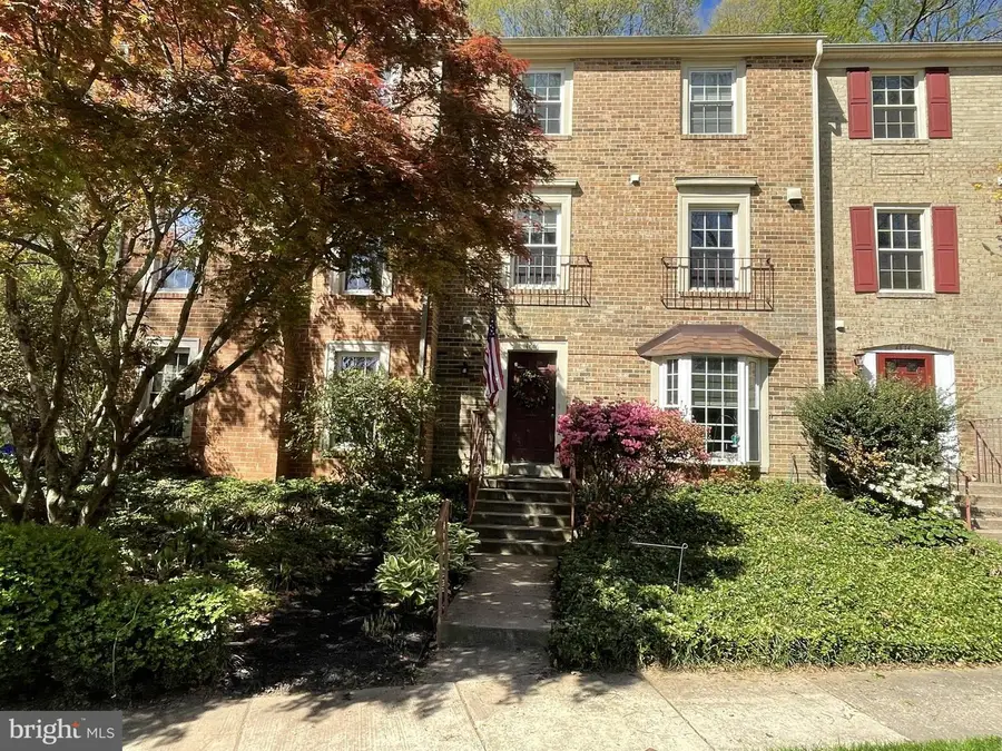 4616 Briar Patch Ct, Fairfax, VA 22032 - #2