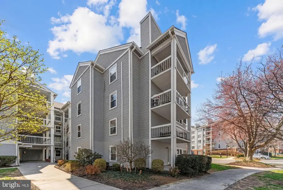 3179 Summit Square Dr #2-e1, Oakton, VA 22124 - #2
