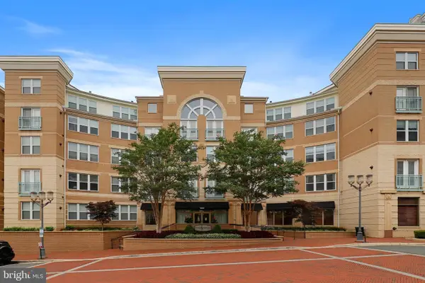 12000 Market St #127, RESTON, VA 20190