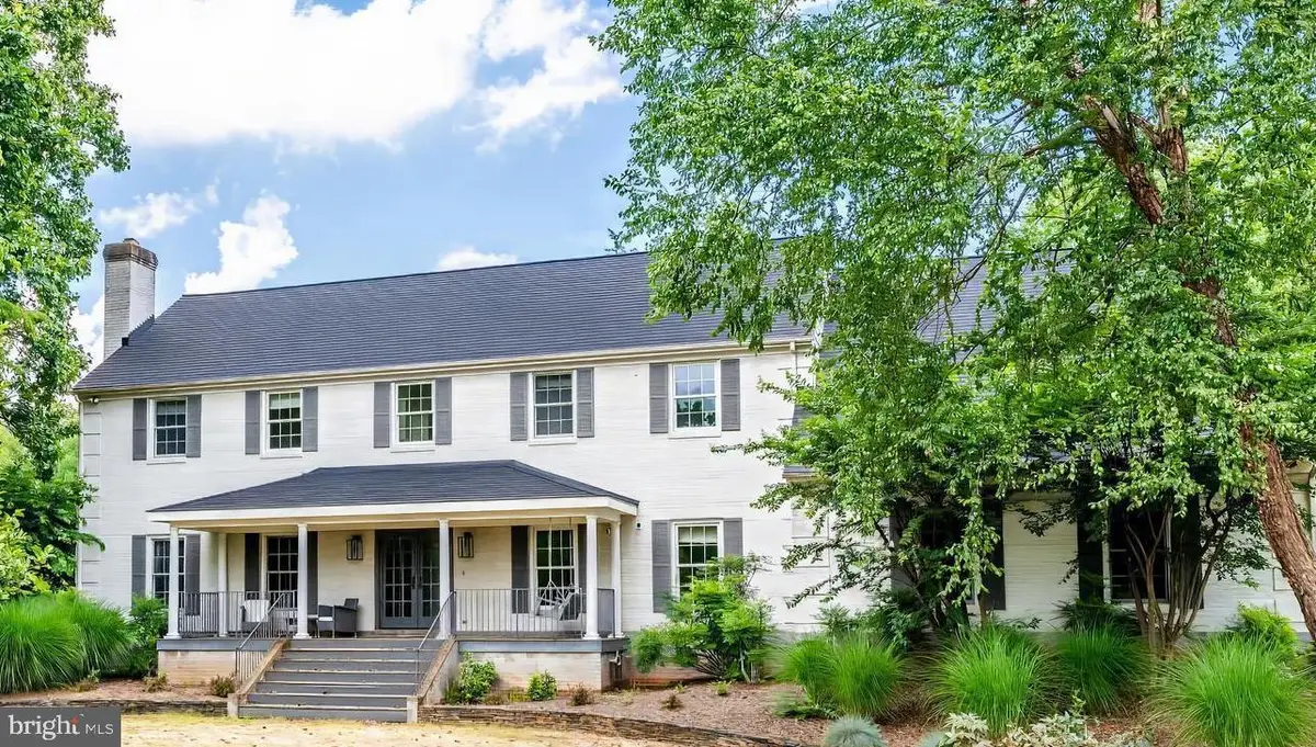 11748 Thomas Ave, Great Falls, VA 22066 - #1