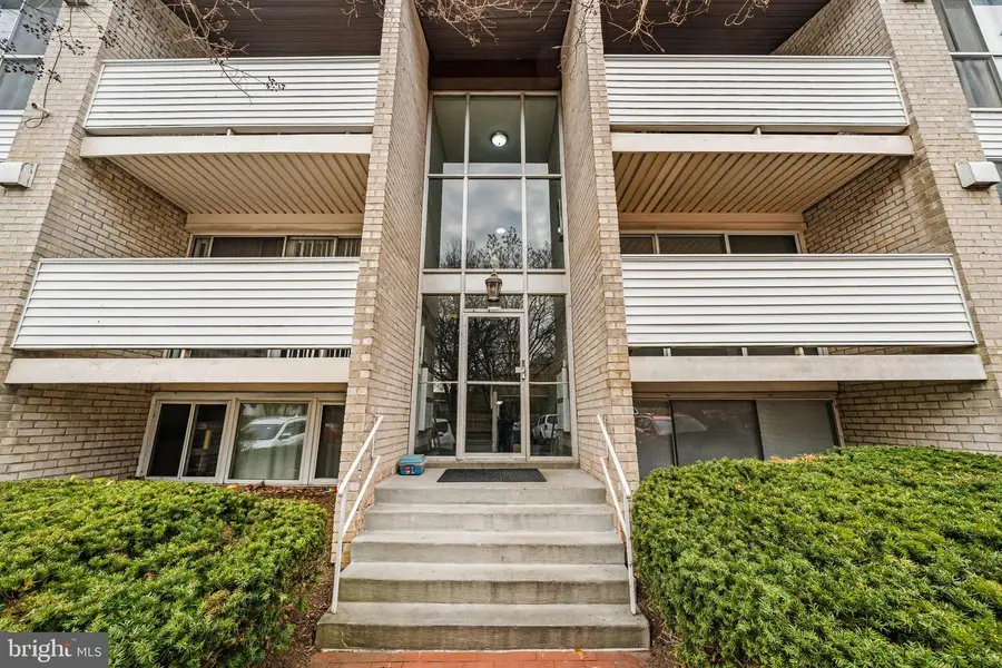 5606 Bloomfield Dr #104, Alexandria, VA 22312 - #3